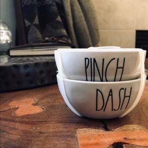 Rae Dunn ‘pinch and dash’ bowls - set of 2 NWT